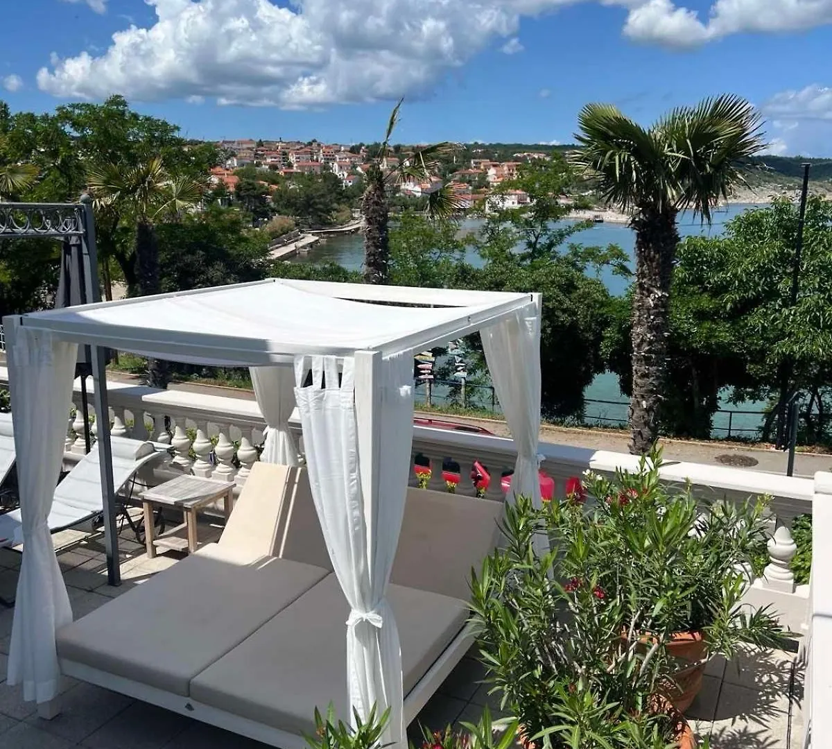 Pavi Apartments Luxury Apartment With A Private Pool Silo   Silo (Krk)
