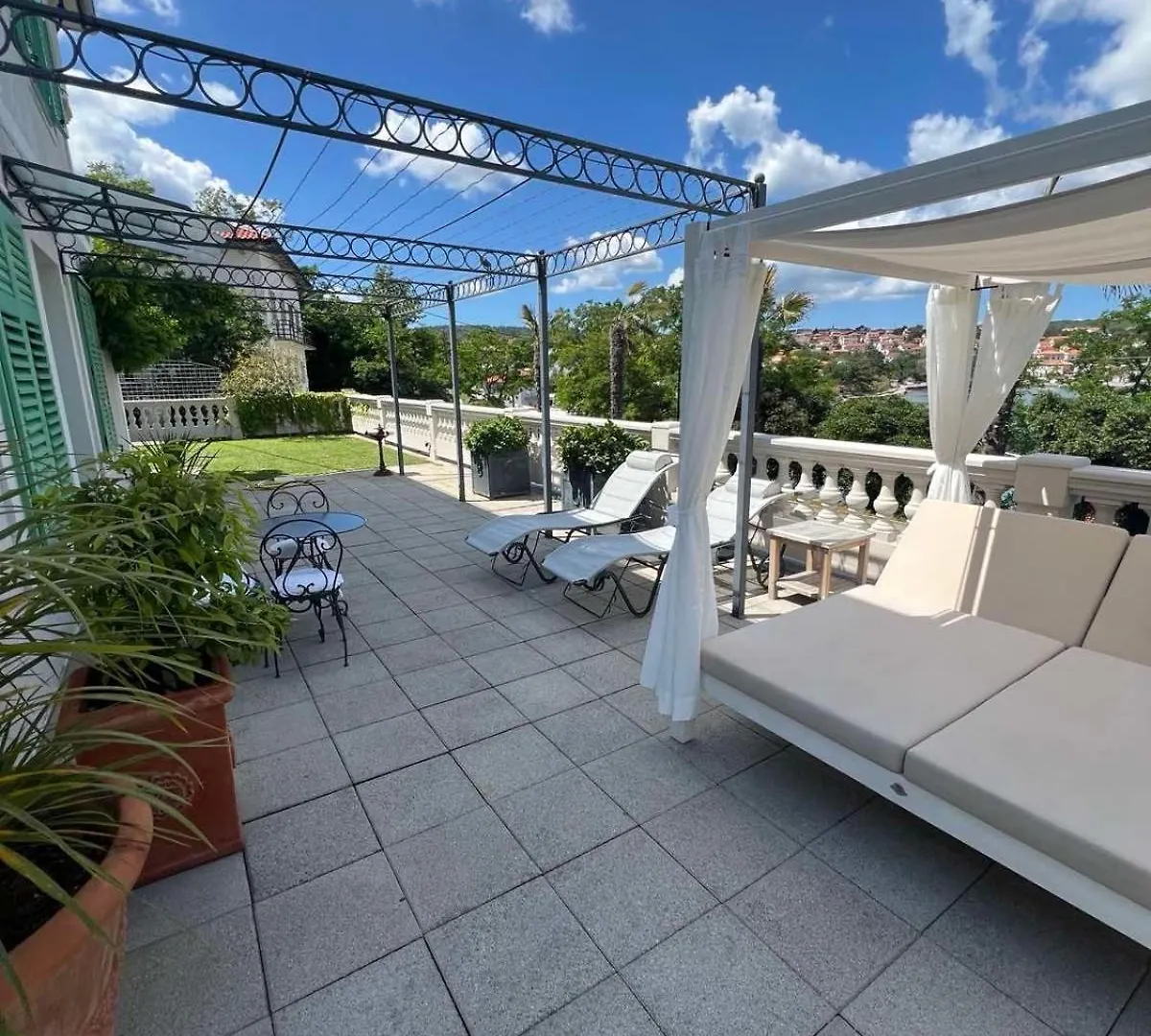 Pavi Apartments Luxury Apartment With A Private Pool Silo  Croatia